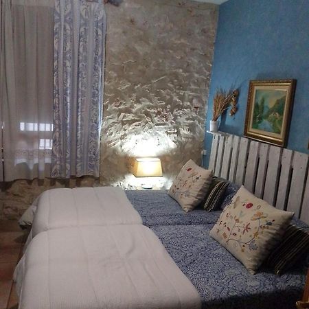 Habitacion En Ocana Екстериор снимка